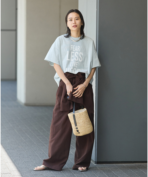 JOURNAL STANDARD(ジャーナルスタンダード)の「《追加3》ラウンドヘムピグメントT(Tシャツ/カットソー・レディース・サックスブルー/チョコ/ホワイト系その他/ベージュ・FREE)」の10枚目の写真