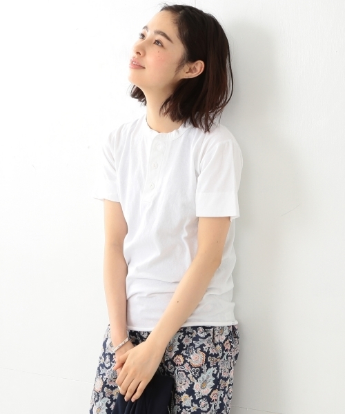 Healthknit(ヘルスニット)の「【FUDGE5月号掲載】Healthknit / ヘンリーネック ショートスリーブ(Tシャツ/カットソー・レディース・ホワイト/ナチュラル/チャコールグレー・ONE SIZE)」の9枚目の写真