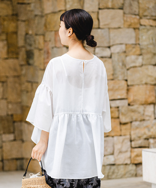 ITEMS URBANRESEARCH(アイテムズ アーバンリサーチ)の「シアーティアードブラウス(シャツ/ブラウス・レディース・ブラック/オフホワイト/ミント・FREE)」の6枚目の写真