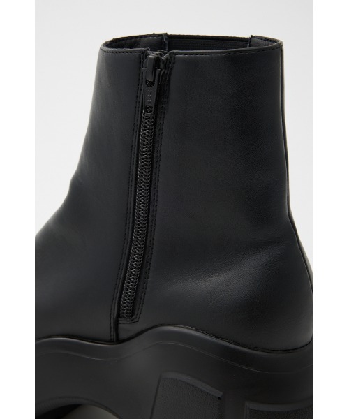 SLY(スライ)の「COLOR SOLE SHORT BOOTS カラー ソール ショート ブーツ 厚底(ブーツ・レディース・ブラック/ダークブラウン/グリーン系その他2・SMALL/MEDIUM/LARGE)」の11枚目の写真