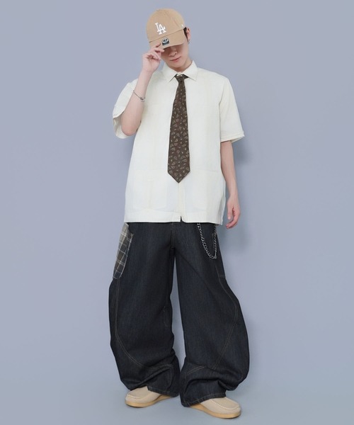 SPINNS(スピンズ)の「デニムワイドバルーンパンツ/チェック切り替えデザイン/カーブバレルシルエット/ユニセックス(デニムパンツ・メンズ・ネイビー系1/ネイビー系・L/M)」の17枚目の写真