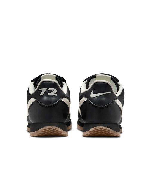 NIKE(ナイキ)の「ナイキ コルテッツ SE メンズシューズ / Nike Cortez SE Men's Shoes IM4843-010 Black(スニーカー・メンズ・ブラック・30/29.5/29/25/24.5/28.5/28/27.5/27/26.5/26/25.5/24)」の5枚目の写真