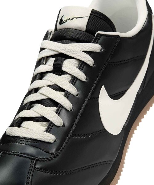 NIKE(ナイキ)の「ナイキ コルテッツ SE メンズシューズ / Nike Cortez SE Men's Shoes IM4843-010 Black(スニーカー・メンズ・ブラック・30/29.5/29/25/24.5/28.5/28/27.5/27/26.5/26/25.5/24)」の8枚目の写真
