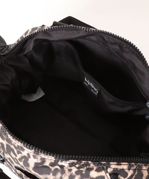 kipling(キプリング)の「【kipling】キプリング Basic ART MINI 2WAYショルダーバッグ ハンドバッグ(ショルダーバッグ・レディース・ブラック/ネイビー系/ターコイズブルー/ベージュ系その他/ブラウン系その他/グレー/ネイビー/レオパード/タン・FREE)」の20枚目の写真
