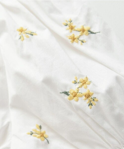 BRANSHES(ブランシェス)の「【おそろい】花刺繍ブラウス(シャツ/ブラウス・キッズ・オフホワイト/ブルー・80/110/140/130/150/120/90/100)」の9枚目の写真