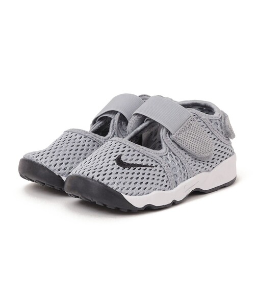 NIKE(ナイキ)の「NIKE:12~16cm /RIFT リトル リフト(スニーカー・キッズ・ブラック/ライトグレー・15 /16/14/13/12)」の2枚目の写真