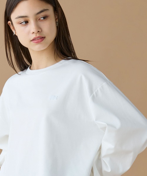 LACOSTE(ラコステ)の「【オンライン限定】LACOSTE バルーンスリーブ サイドスリット オーバーサイズTシャツ(Tシャツ/カットソー・レディース・ホワイト/グレイッシュベージュ/ブラック・FREE)」の16枚目の写真