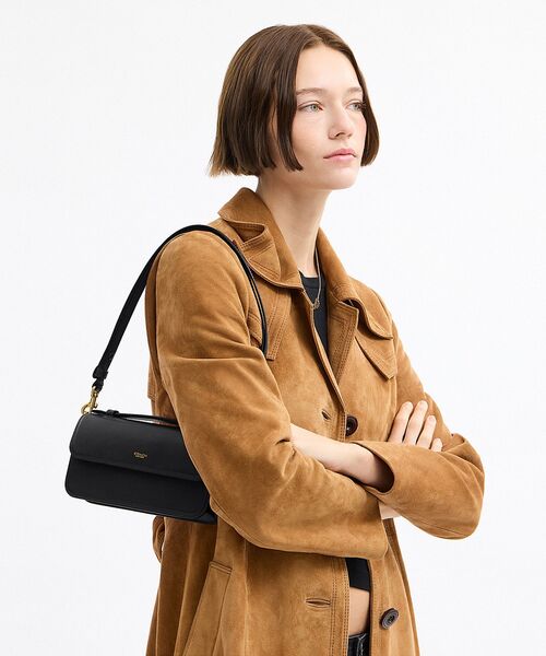 COACH(コーチ)の「エローラ トップ ハンドル クロスボディ バッグ(ショルダーバッグ・レディース・ブラック系その他・ONE)」の2枚目の写真