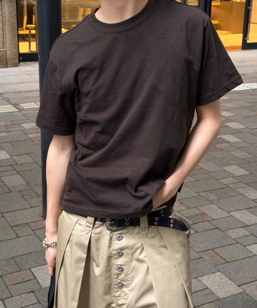 kutir(クティール)の「SOLID CROPPED TSHIRT/無地クロップドTシャツ(Tシャツ/カットソー・メンズ・ネイビー/ブラック系/杢グレー/ブラック/オフホワイト/ボルドー/ブラウン/カーキ/ホワイト系その他/ブラック系その他/グレー系その他/ブラウン系その他/レッド系その他・MEDIUM/LARGE/X-LARGE/SMALL)」の9枚目の写真