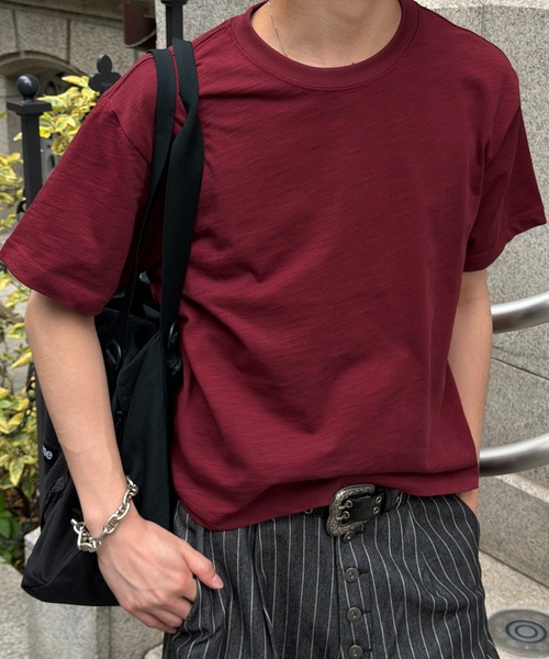 kutir(クティール)の「SOLID CROPPED TSHIRT/無地クロップドTシャツ(Tシャツ/カットソー・メンズ・ネイビー/ブラック系/杢グレー/ブラック/オフホワイト/ボルドー/ブラウン/カーキ/ホワイト系その他/ブラック系その他/グレー系その他/ブラウン系その他/レッド系その他・MEDIUM/LARGE/X-LARGE/SMALL)」の13枚目の写真