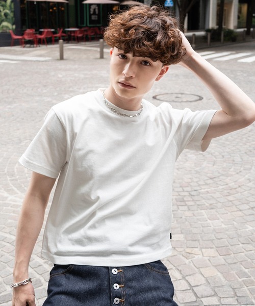kutir(クティール)の「SOLID CROPPED TSHIRT/無地クロップドTシャツ(Tシャツ/カットソー・メンズ・ネイビー/ブラック系/杢グレー/ブラック/オフホワイト/ボルドー/ブラウン/カーキ/ホワイト系その他/ブラック系その他/グレー系その他/ブラウン系その他/レッド系その他・MEDIUM/LARGE/X-LARGE/SMALL)」の14枚目の写真