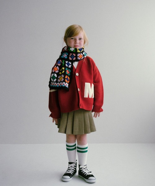 LOWRYS FARM(ローリーズファーム)の「5Gレタードカーデ 961680(ニット/セーター・キッズ・ネイビー/レッド/アイボリー・110cm/120cm/130cm/140cm/150cm)」の3枚目の写真