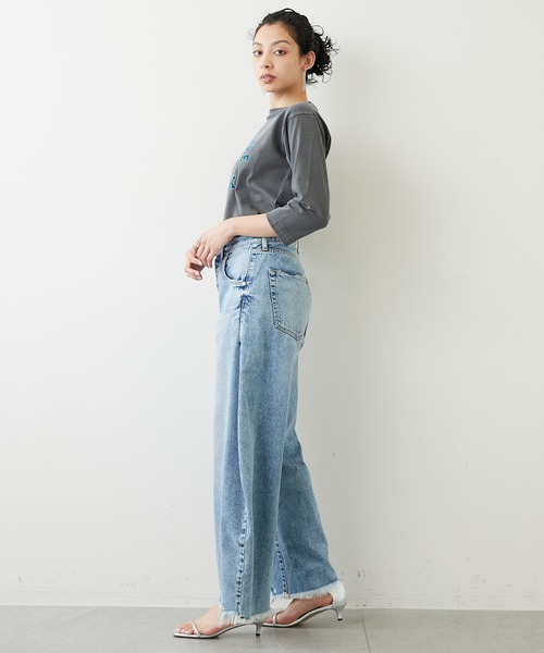 Whim Gazette(ウィムガゼット)の「ラインカーブデニム(デニムパンツ・レディース・ブルー/ブラック/ホワイト/インディゴブルー・38/36/34)」の17枚目の写真