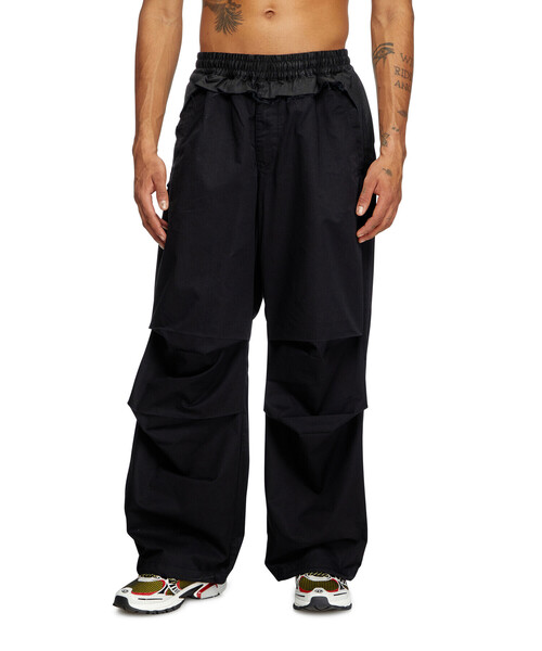 DIESEL(ディーゼル)の「メンズ パンツ P-GUSTAF(カーゴパンツ・メンズ・ブラック・SMALL/MEDIUM/LARGE/X-LARGE/XX-LARGE/X-SMALL)」の1枚目の写真