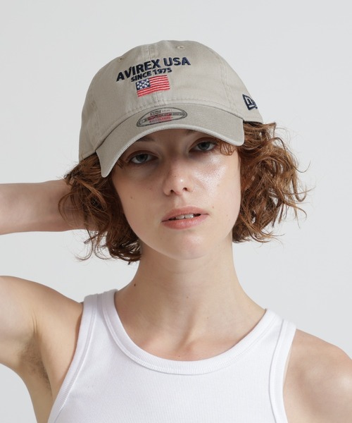 NEW ERA(ニューエラ)の「直営店限定/×ニューエラ ポロキャップ USA国旗/ AVIREX×NEW ERA 9TWENTY POLO CAP(キャップ・レディース・グリーン/その他4/ベージュ/ネイビー/キナリ/ブラック系その他/カモフラージュ/ブラウン/チャコールグレー・F)」の1枚目の写真
