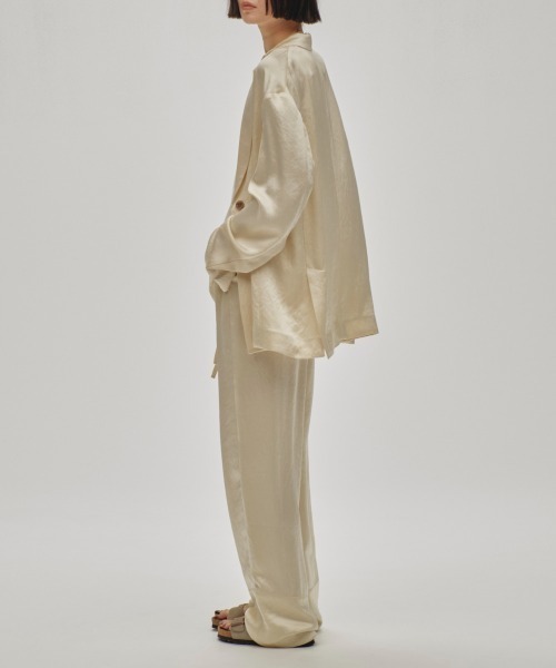 TODAYFUL(トゥデイフル)の「Satin Easy Pants(デニムパンツ・レディース・ブラック/キナリ・36inch/38inch)」の20枚目の写真
