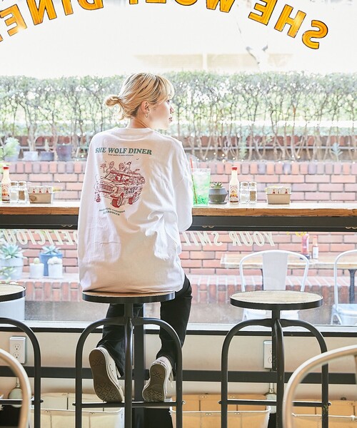 【限定展開】SHE WOLF DINER×FREAK'S STORE/シーウルフダイナー 別注 ビッグシルエット バックプリントTシャツ/CARの4枚目の写真