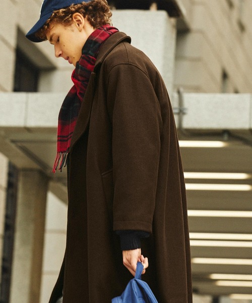 EMMA CLOTHES(エマクローズ)の「オーバーサイズ ビーバーメルトン ロングチェスターコート (EMMA CLOTHES)(チェスターコート・メンズ・ブラック/グレー/オレンジ/ブラック系その他/ベージュ系その他/グレー系その他/ホワイト系その他/ダークブルー/グリーン系その他/グレイッシュベージュ/ブラウン/ネイビー/ブラウン系その他2/ブラウン系その他/チャコールグレー/グレー系その他2/ブラウン系その他3・M/L)」の9枚目の写真