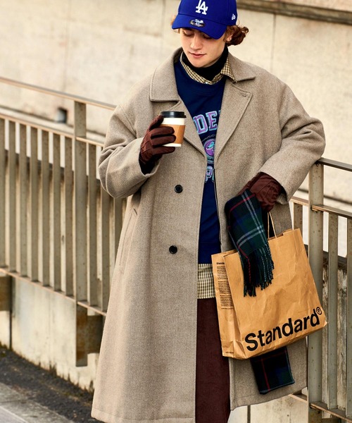 EMMA CLOTHES(エマクローズ)の「オーバーサイズ ビーバーメルトン ロングチェスターコート (EMMA CLOTHES)(チェスターコート・メンズ・ブラック/グレー/オレンジ/ブラック系その他/ベージュ系その他/グレー系その他/ホワイト系その他/ダークブルー/グリーン系その他/グレイッシュベージュ/ブラウン/ネイビー/ブラウン系その他2/ブラウン系その他/チャコールグレー/グレー系その他2/ブラウン系その他3・M/L)」の13枚目の写真