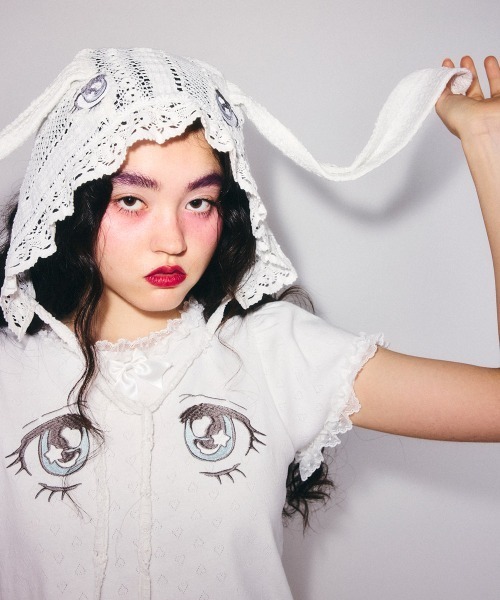 Candy Stripper(キャンディストリッパー)の「LACY BUNNY ボンネット(ニットキャップ/ビーニー・レディース・ブラック/オフホワイト・FREE)」の2枚目の写真