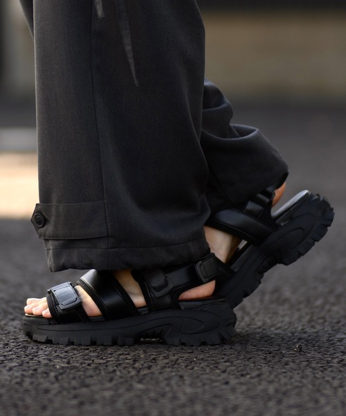 CLEL(クレイル)の「【CLEL】High-sole Sneaker Sandals/ハイソール 合皮 スニーカーサンダル(サンダル・メンズ・ブラック/ホワイト・L/M/S/XL/XS)」の13枚目の写真