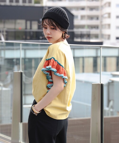 Ray BEAMS(レイビームス)の「Ray BEAMS / ライン ニット フリル スリーブ Tシャツ(Tシャツ/カットソー・レディース・ブラック/ホワイト/イエロー・ONE SIZE)」の21枚目の写真