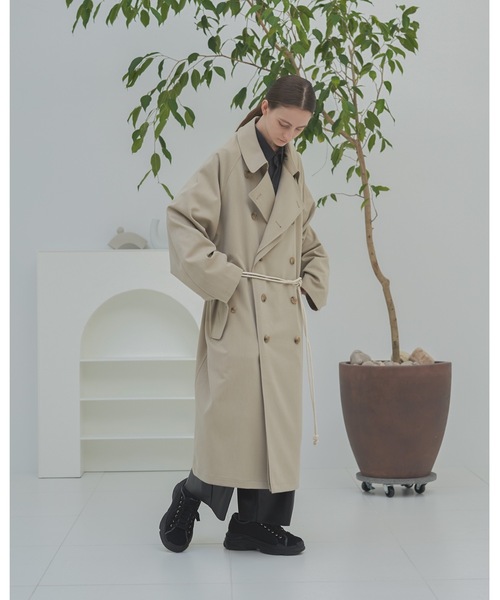 Oversized Double Lapel Trenchcoat / オーバーサイズダブルラペルトレンチコートの15枚目の写真