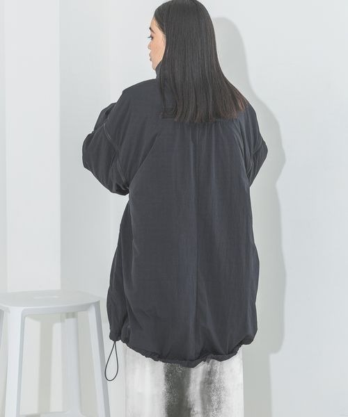 JEANASIS(ジーナシス)の「【WEB・一部店舗限定】ソデ2WAY M-65コート/169187(ナイロンジャケット・レディース・オフホワイト/ブラック/グレー系その他/ベージュ/ブルー/グレイッシュブルー・FREE)」の20枚目の写真