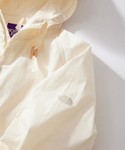 THE NORTH FACE PURPLE LABEL(ザ ノースフェイス パープルレーベル)の「別注【THE NORTH FACE PURPLE LABEL×JS】マウンテンウインドパーカー(マウンテンパーカー・メンズ・エメラルドブルー/オレンジ/ホワイト系その他/ブラック系その他・MEDIUM/LARGE/X-LARGE)」の6枚目の写真