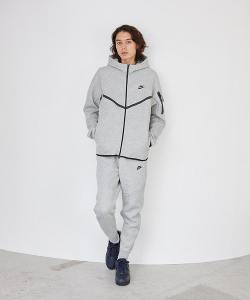 NIKE(ナイキ)の「《セットアップ対応商品》ナイキ テック メンズ フルジップ ウィンドランナー パーカー / Nike Tech Men's Full-Zip Windrunner Hoodie HV0950-063 Dark Grey Heather(パーカー・メンズ・グレー系その他・XL/S/M/L/2XL)」の5枚目の写真