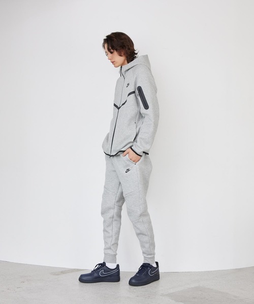 NIKE(ナイキ)の「《セットアップ対応商品》ナイキ テック メンズ フルジップ ウィンドランナー パーカー / Nike Tech Men's Full-Zip Windrunner Hoodie HV0950-063 Dark Grey Heather(パーカー・メンズ・グレー系その他・XL/S/M/L/2XL)」の3枚目の写真