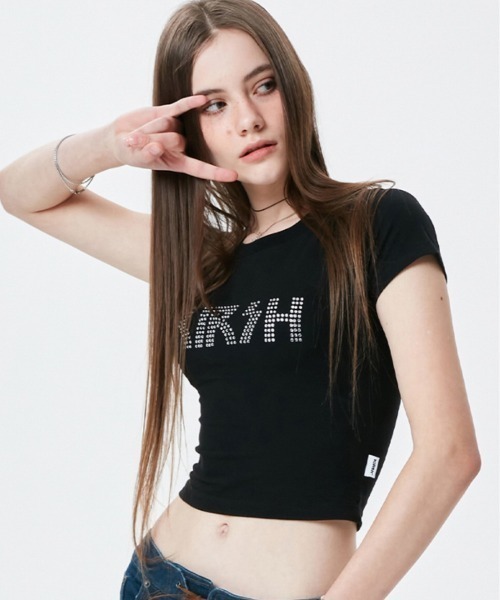 KIRSH(キルシー)の「【KOREA KIRSH オリジナルライン】『KIRSH/キルシー』GLITTERING LOGO T-SHIRTS/ラインストーングリッターロゴクロップド丈 半袖Tシャツ(Tシャツ/カットソー・レディース・ブラック/ピンク・FREE)」の1枚目の写真