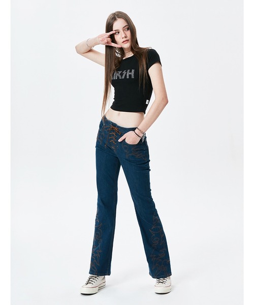 KIRSH(キルシー)の「【KOREA KIRSH オリジナルライン】『KIRSH/キルシー』GLITTERING LOGO T-SHIRTS/ラインストーングリッターロゴクロップド丈 半袖Tシャツ(Tシャツ/カットソー・レディース・ブラック/ピンク・FREE)」の10枚目の写真