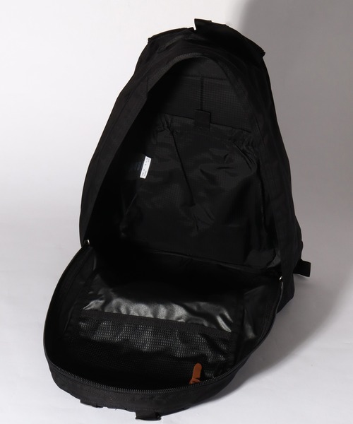 GREGORY(グレゴリー)の「【GREGORY/グレゴリー】 Day Pack/デイパック(クラシックコレクション)(バックパック/リュック・メンズ・その他/ブラック系2/ブラック系3/ブラック系1/ブラック系その他・FREE)」の12枚目の写真