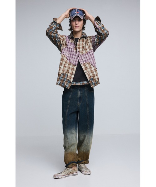 Desigual(デシグアル)の「グラデーション ウォッシュ バルーン デニム(デニムパンツ・メンズ・ブルー・XS/S/M/L/XL/XXL)」の7枚目の写真