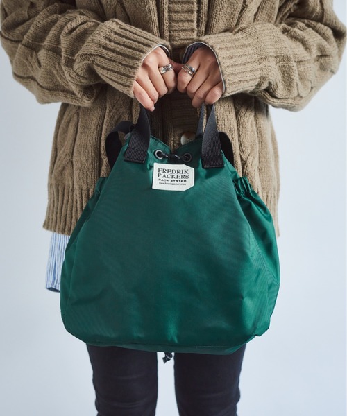 FREDRIK PACKERS(フレドリックパッカーズ)の「26SS別注新色展開!【FREDRIK PACKERS】BLOOM SHOULDER NYLON 2WAYトート ショルダーバッグ フレドリックパッカーズ(ショルダーバッグ・レディース・ブラック/ベージュ/グレー/レオパード/パープル/グリーン/ネイビー/グリーン系2/ブラック系その他2/ブラック系その他3/ブラウン/その他2・FREE)」の13枚目の写真