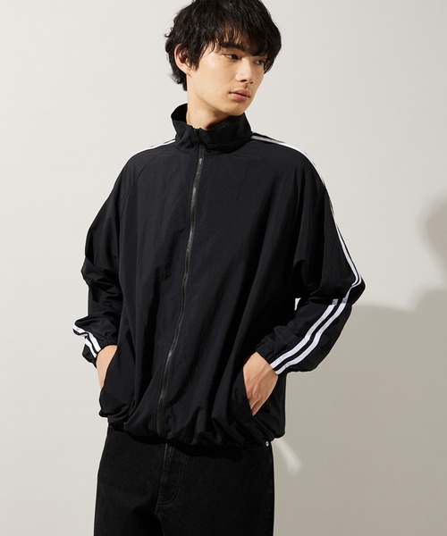 JOURNAL STANDARD(ジャーナルスタンダード)の「【ZOZO限定】FUNCTION TRACKER JKT / ファンクション トラックジャケット(ナイロンジャケット・メンズ・グレー/アーミー/ネイビー/ベージュ/ダークパープル/バーガンディー/ブラック/スミクロ・FREE)」の2枚目の写真