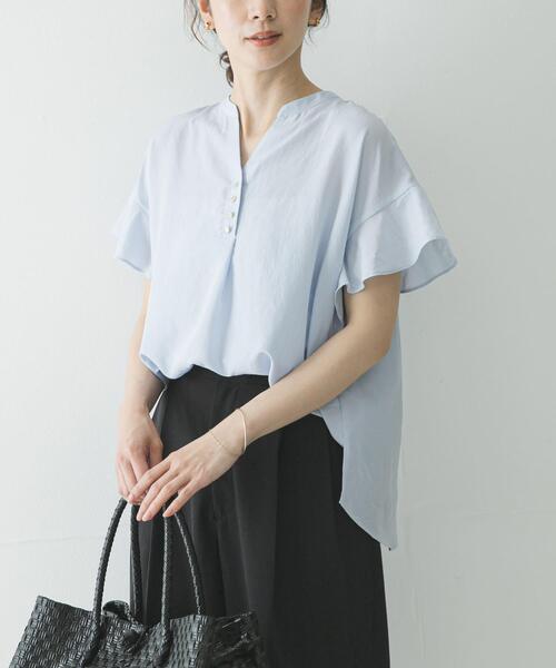 URBAN RESEARCH(アーバンリサーチ)の「フレンチスリーブスキッパーブラウス(シャツ/ブラウス・レディース・ブラック系その他/オフホワイト/ライトブルー・FREE)」の3枚目の写真