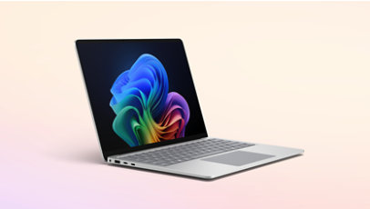 Ansicht eines Surface Laptop for Business in der Farbe Platin von der Seite.