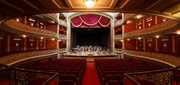 Espetáculos do mundo inteiro se apresentam no palco do Teatro de Santa Isabel 