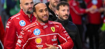 Hamilton diz que usa críticas como 'combustível' para melhorar e mostra-se empolgado na Ferrari