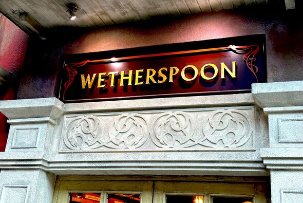 wetherspoon free unlimited refills 1.71