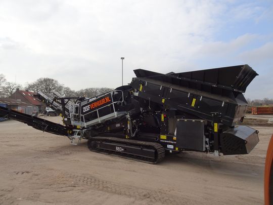 Terex finlay triple shaft