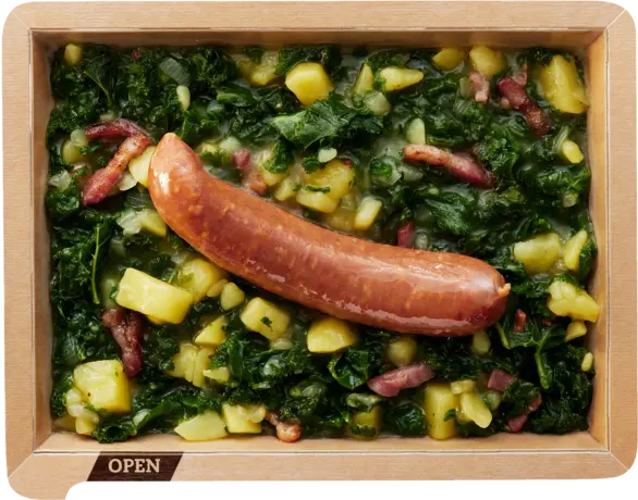 Mettwurst with kale and potatoes