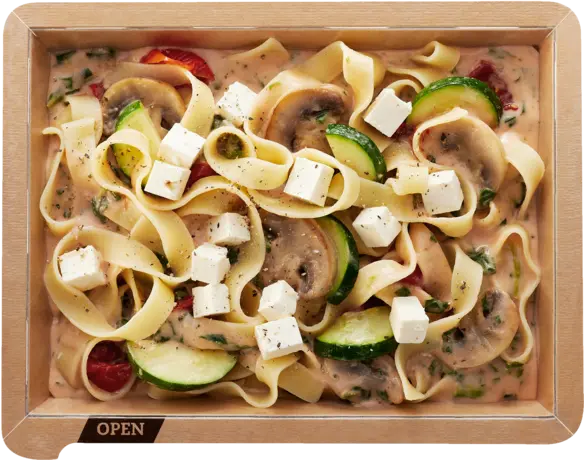 Fettuccine with tomato cream, spinach and shepherd's cheese