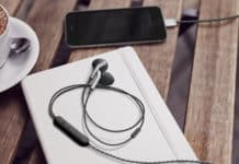 Top 7 Lightning Headphones for iPhone and iPad best lightning headphones