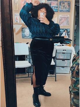 「NIKE(ナイキ)のアイテム(ファッション雑貨)」を使った、Imani Niaさん(レディース・163cm)の冬コーディネート
