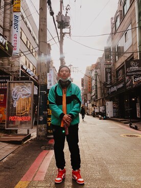 「NIKE(ナイキ)のアイテム(ナイロンジャケット)」を使った、STeeevyyさん(メンズ・175cm・30代)の春コーディネート