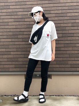 「NIKE(ナイキ)のアイテム(ボディバッグ/ウエストポーチ)」を使った、kcoさん(レディース・158cm・30代)の夏コーディネート