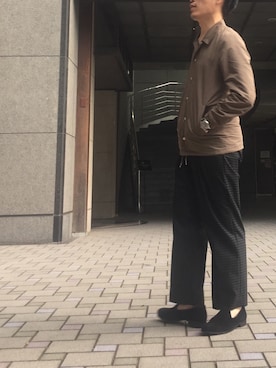 「STUDIOUS(ステュディオス)のアイテム(スラックス)」を使った、MASAさん(メンズ・174cm)の夏コーディネート